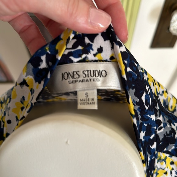 Jones Studio dressy tank - Picture 3 of 4